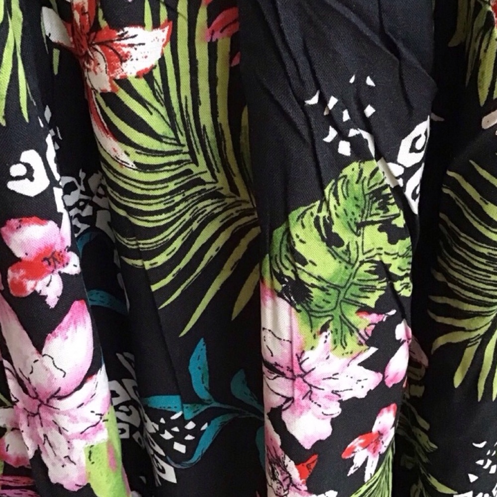 BOHO ME Collection Floral Dress (NWT) (Size: XS) - Picture 6 of 11